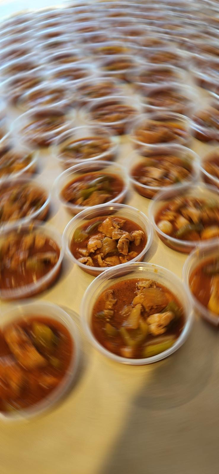 Sufra e Zahra meal packing and distribution