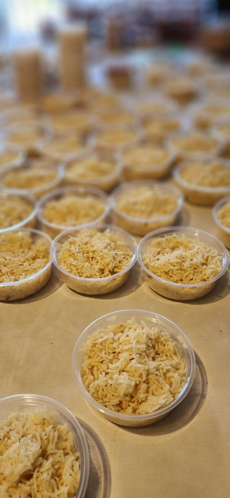 Sufra e Zahra meal packing and distribution